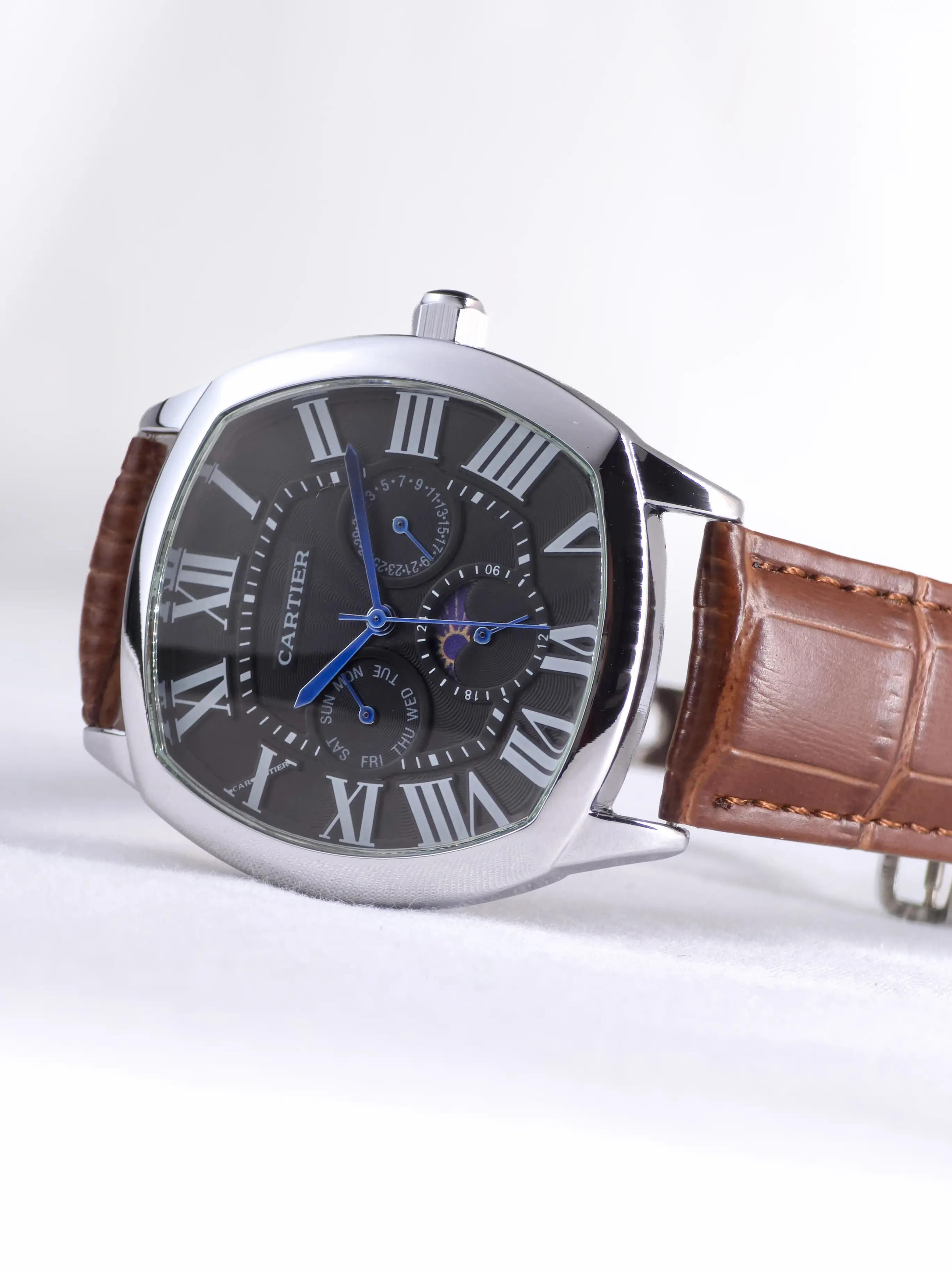 Cartier Drive Moon — photo 2